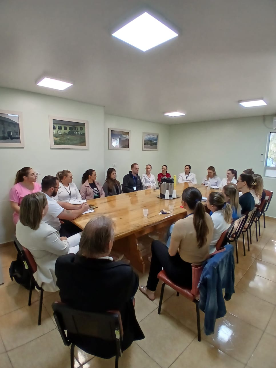 Profissionais do SESI e equipe do São José se reúnem