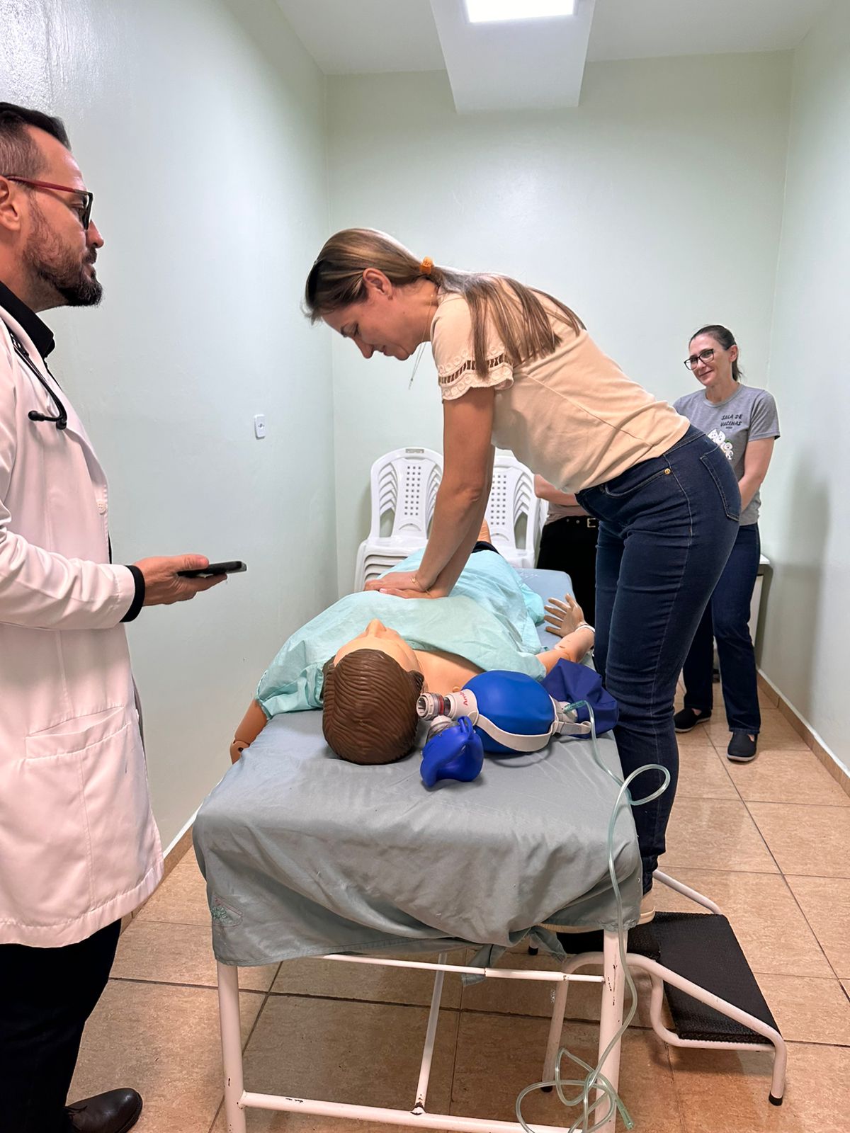Dia de Treinamento no HSJ: Reanimação Cardiopulmonar (RCP) e Protocolo de Código Azul.