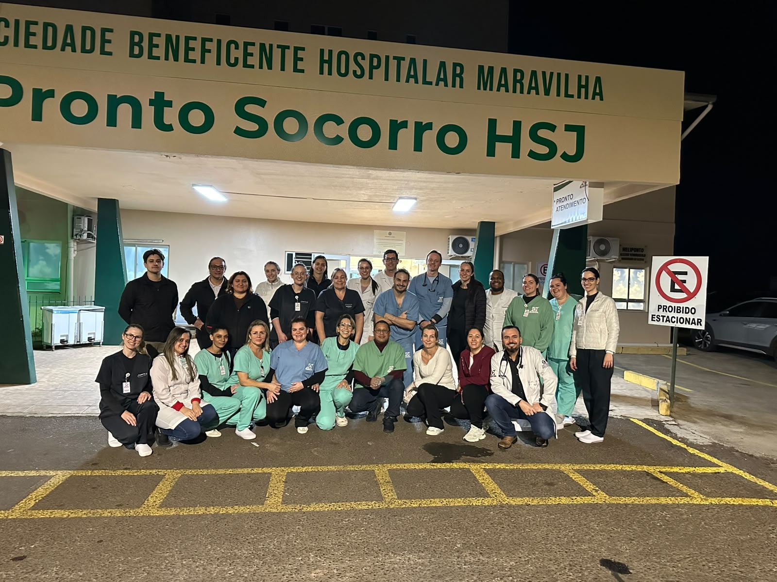 Hospital São José atende 42 vítimas de grave acidente nesta madrugada